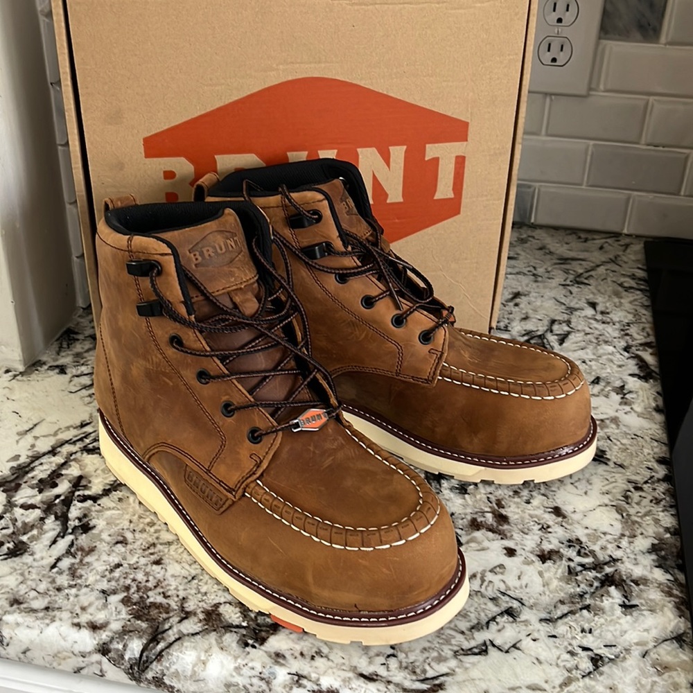 Brunt workwear Marin nano composite toe Work Boot. Size 8.5 waterproof new